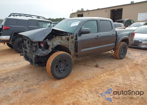 2018 Toyota Tacoma Sr5 V6 z USA, uszkodzony, nr VIN 3TMAZ5CN5JM069215